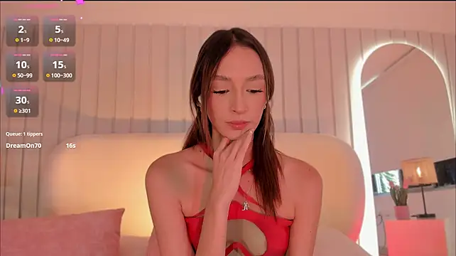 Megan-holly stripchat live cam model