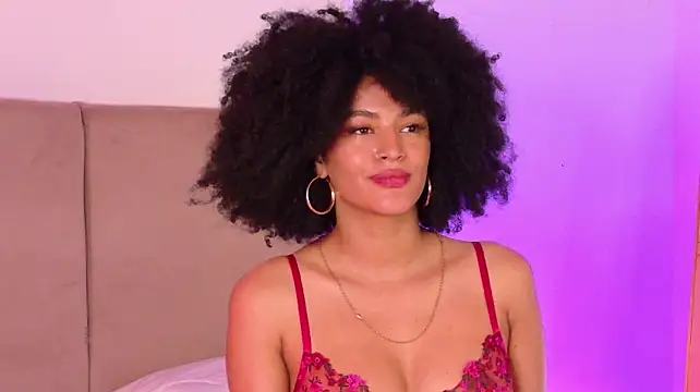 Kailanni stripchat live cam model