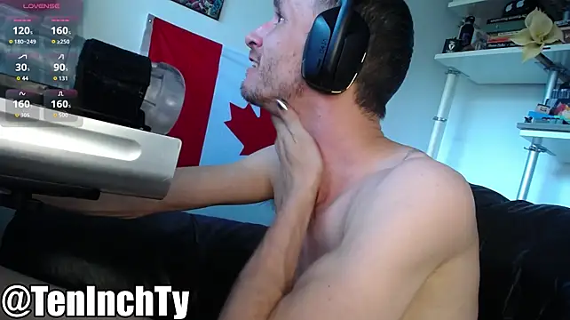 teninchty stripchat live cam model