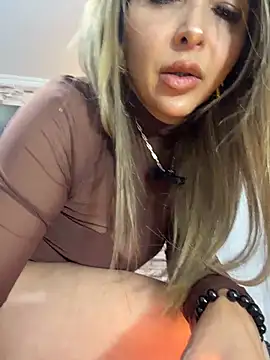 _Abril-Office1 stripchat live cam model