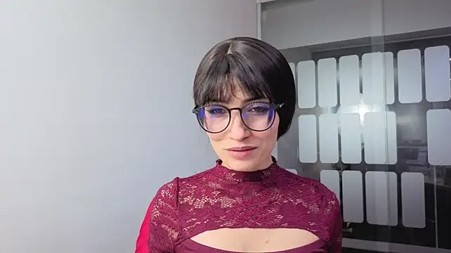 chloehanna stripchat live cam model