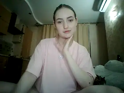 Lisanta stripchat live cam model