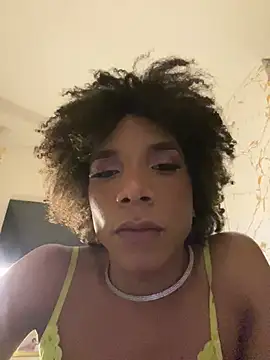 zamanthalamore stripchat live cam model
