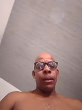 joseLive23 stripchat live cam model