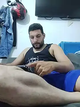Yorgenis26 stripchat live cam model