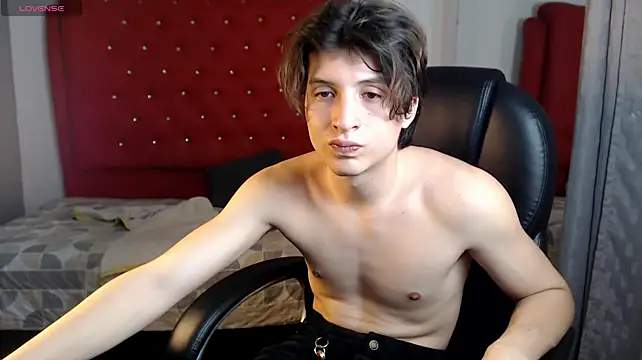 Marcoviolet stripchat live cam model