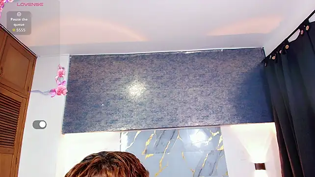 Skyee_angel stripchat live cam model