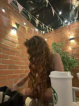 alana15 stripchat live cam model