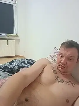 Sernikoik stripchat live cam model