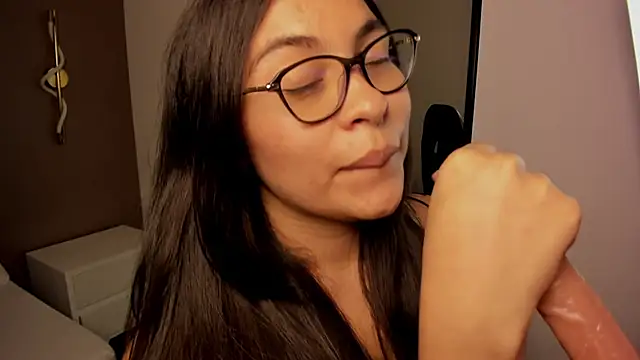 allie_bruce stripchat live cam model