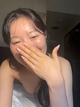 karenchaaan stripchat live cam model