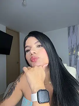 Janettcruz stripchat live cam model
