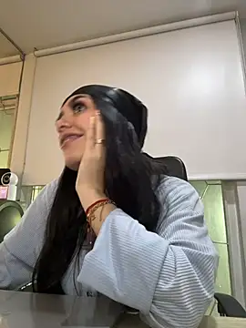CARLA_FERRERM stripchat live cam model