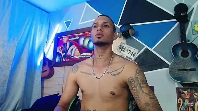 MagnusFrost stripchat live cam model