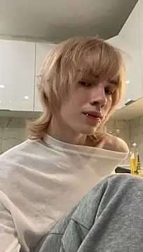 ixistudiomember stripchat live cam model