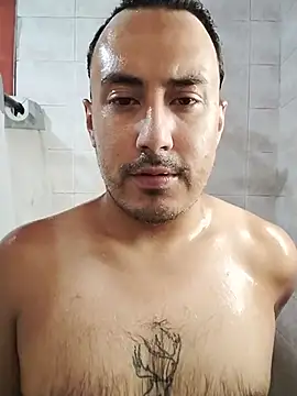 RubenSv7 stripchat live cam model