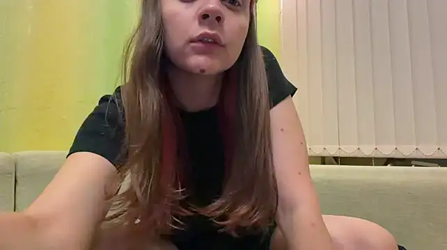 AliceVee stripchat live cam model