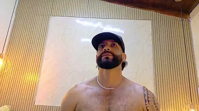 yorbymaxx stripchat live cam model
