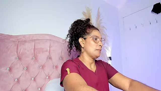 emily_x1 stripchat live cam model