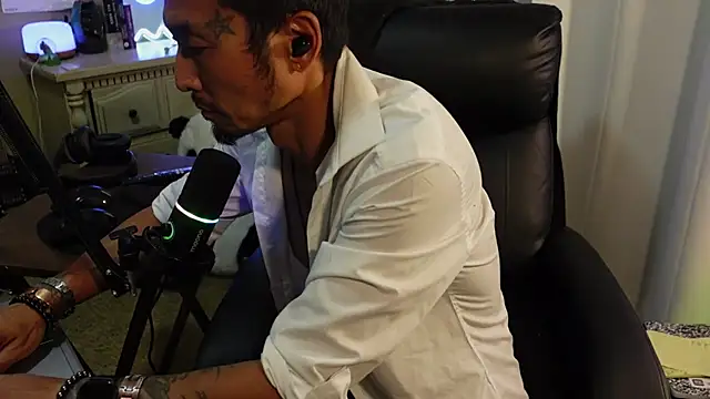 Ghost11_11 stripchat live cam model