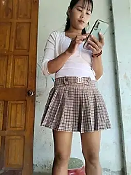 gugu0022 stripchat live cam model