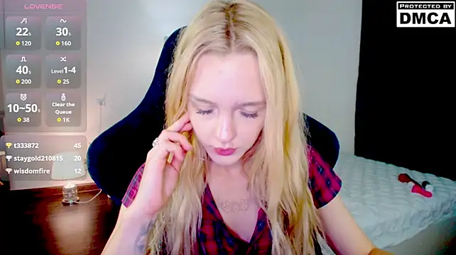 Aliceglass__ stripchat live cam model