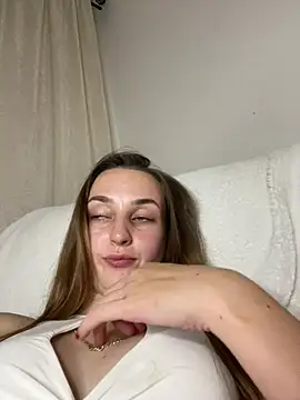 ririgirl780 stripchat live cam model