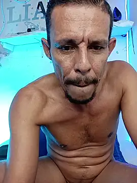 El_junior21 stripchat live cam model