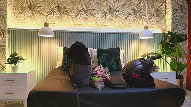 AmberLexxx stripchat live cam model