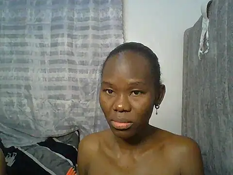 dollface_diva01 stripchat live cam model