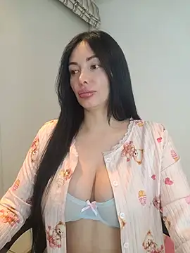 _monicab stripchat live cam model