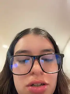 Aphrill stripchat live cam model