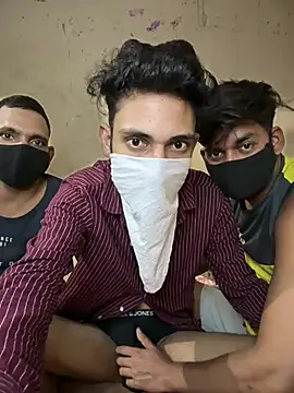 BiggerDickGuy stripchat live cam model