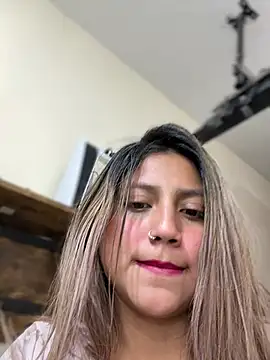 -Adrilux- stripchat live cam model