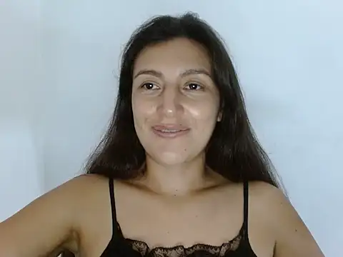 SarahFriendly stripchat live cam model