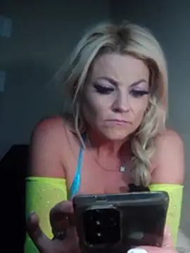 LexaBone stripchat live cam model