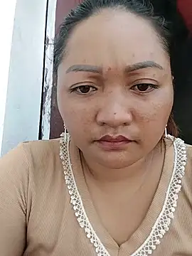 Vy-vi stripchat live cam model