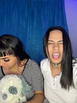 MaddyandStarfire777 stripchat live cam model