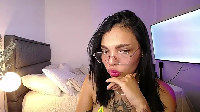 Sweet_bitter stripchat live cam model