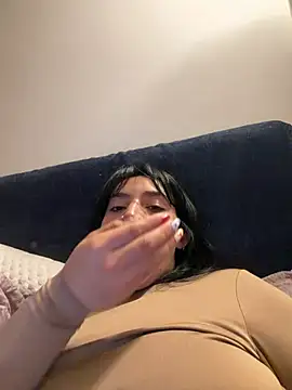 valenor_ stripchat live cam model