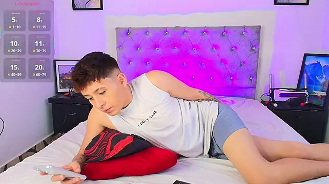 Michael_Lopez_1 stripchat live cam model