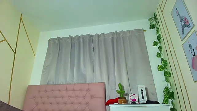 Lulu_swarts stripchat live cam model