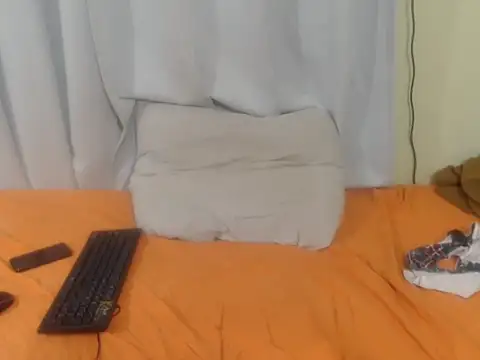 FlirtyMilf stripchat live cam model