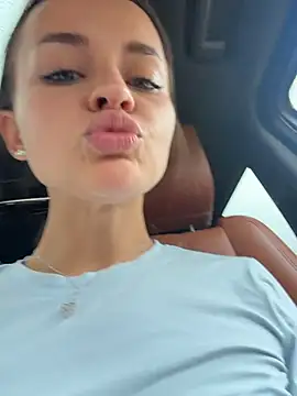 AngelinaTeller stripchat live cam model