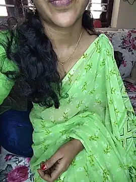 Cute-Smiely-Queen-Telugu stripchat live cam model
