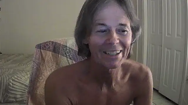 nakeedcowboi65 stripchat live cam model