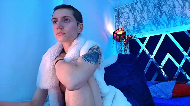Fieramadame stripchat live cam model