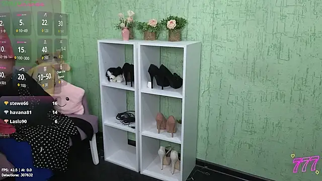 Fara_Flutte stripchat live cam model