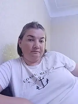 MiyaOlliver stripchat live cam model
