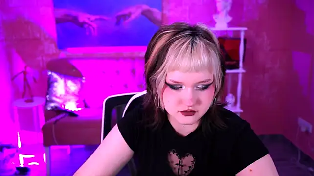 ViolettWoods stripchat live cam model